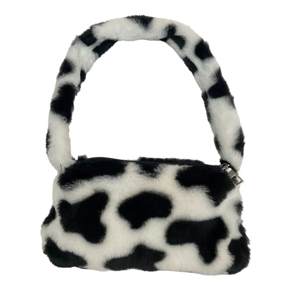 ‎FAUX FUR BLACK AND WHITE ZIP BAG